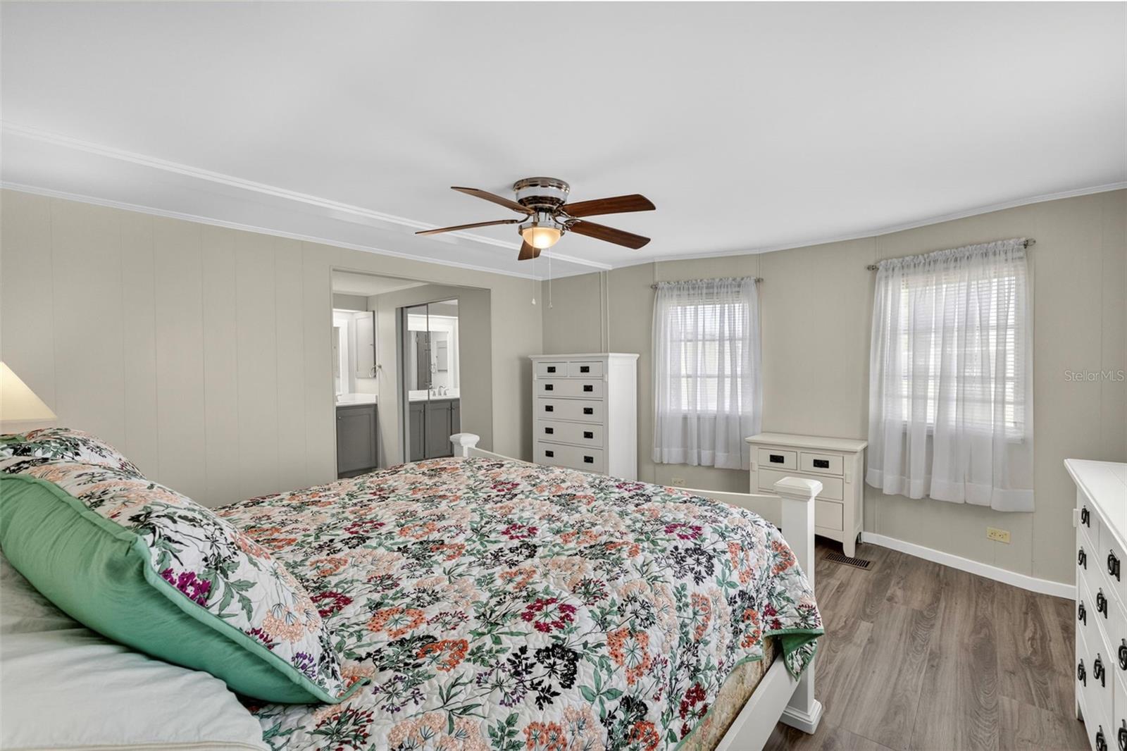 LA CASA MHP CO-OP - Residential