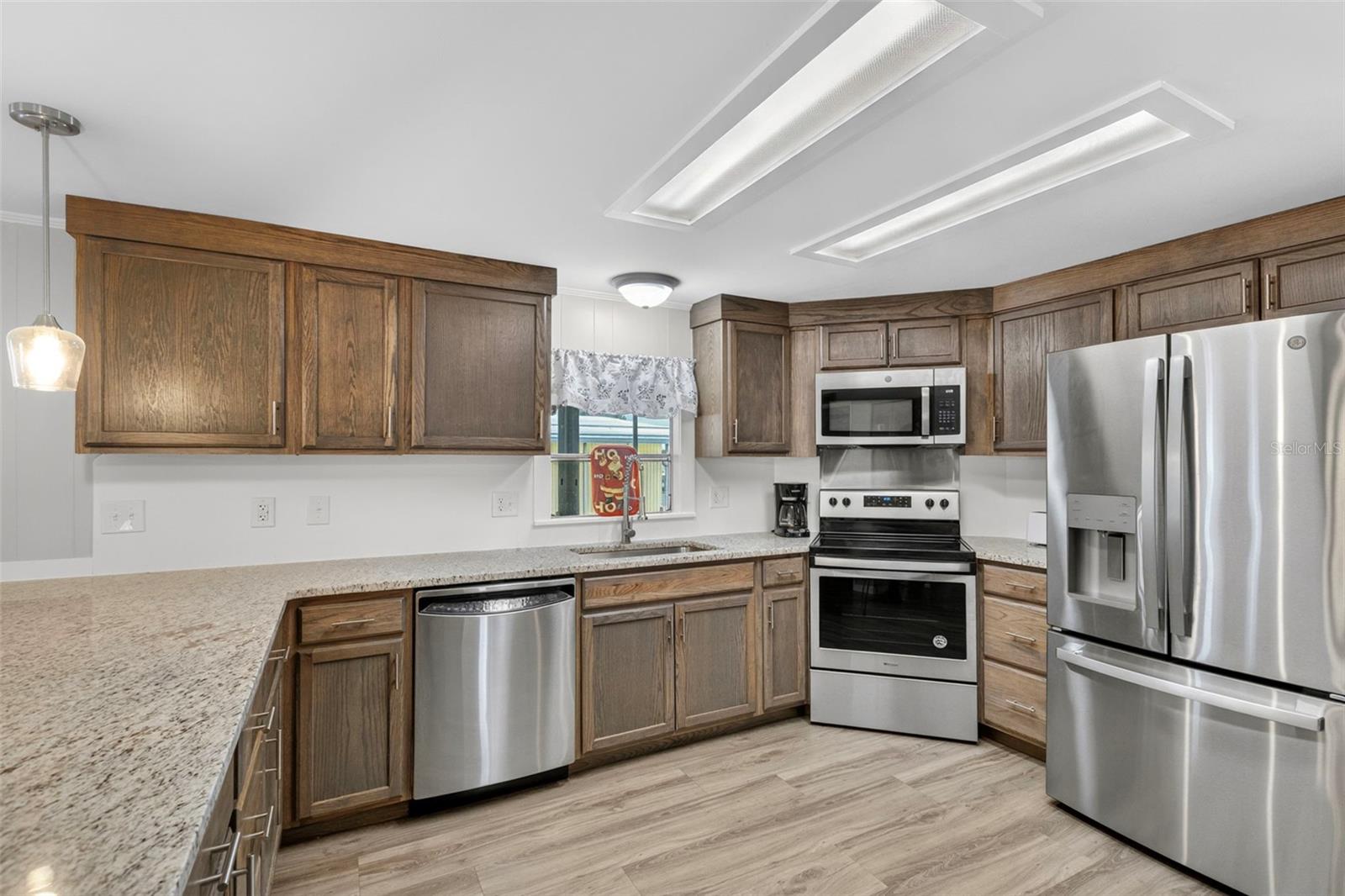 LA CASA MHP CO-OP - Residential