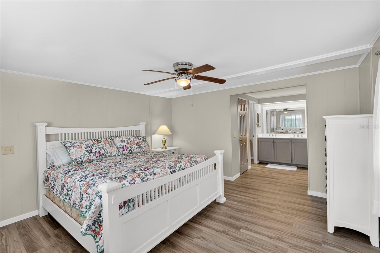 LA CASA MHP CO-OP - Residential