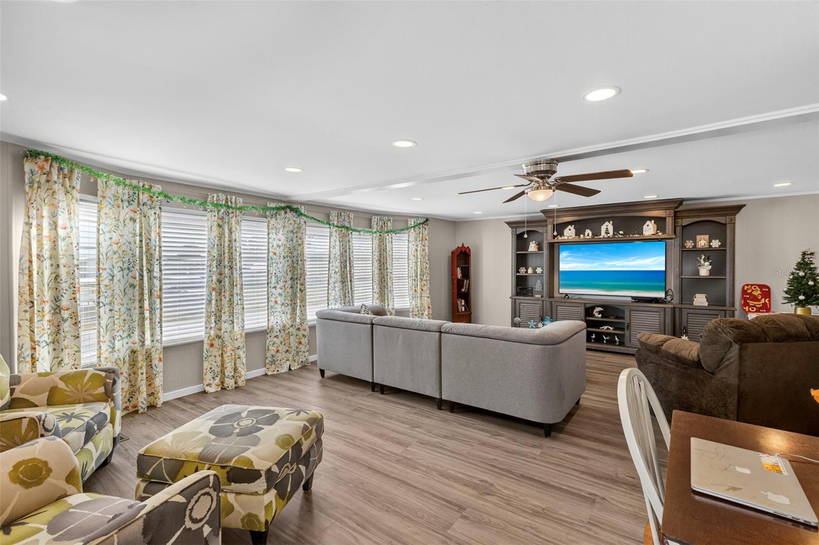 LA CASA MHP CO-OP - Residential