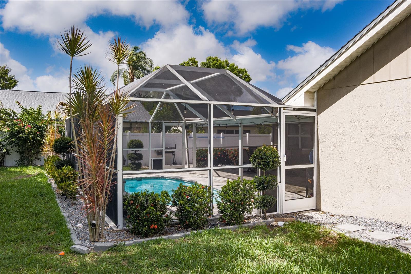 FAIRFAX PH ONE - Residential