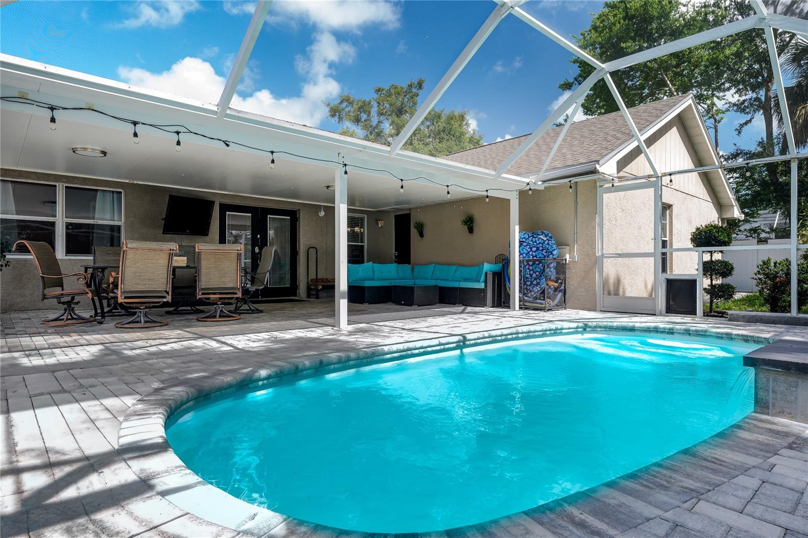 FAIRFAX PH ONE - Residential