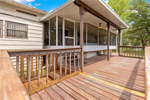 Photo of 10752 SE 128th Street, Belleview, FL 34420 (MLS # OM722948)