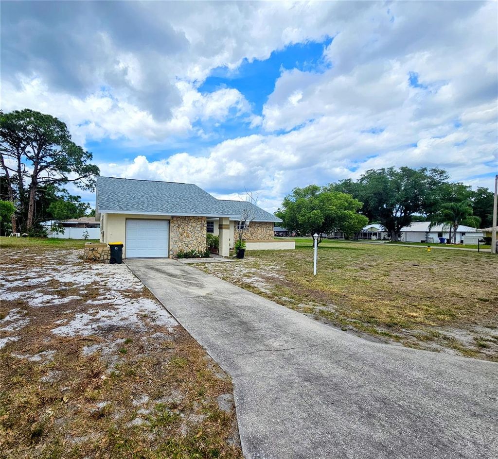Photo of 4008 Bianca Street, Sebring, FL 33872 (MLS # P4938586)