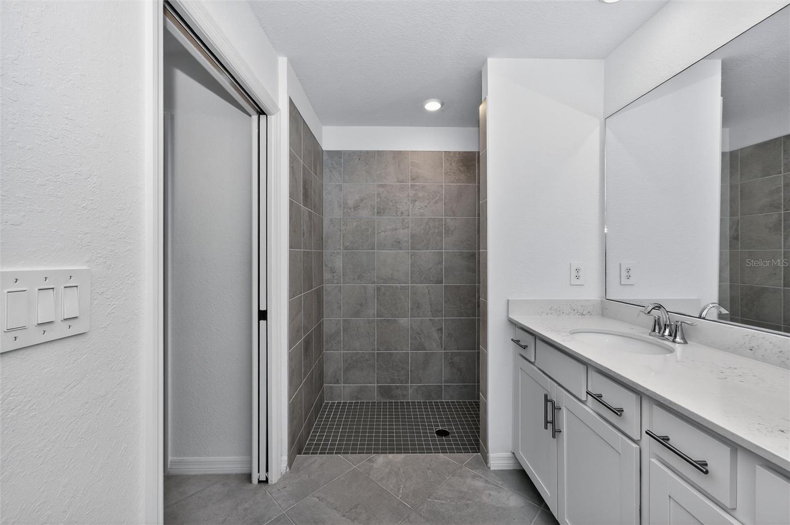 WELLEN PARK GOLF & COUNTRY CLUB - Residential