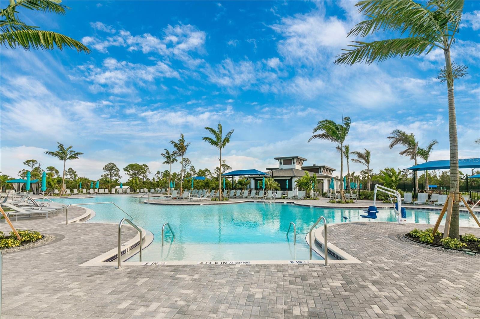 WELLEN PARK GOLF & COUNTRY CLUB - Residential