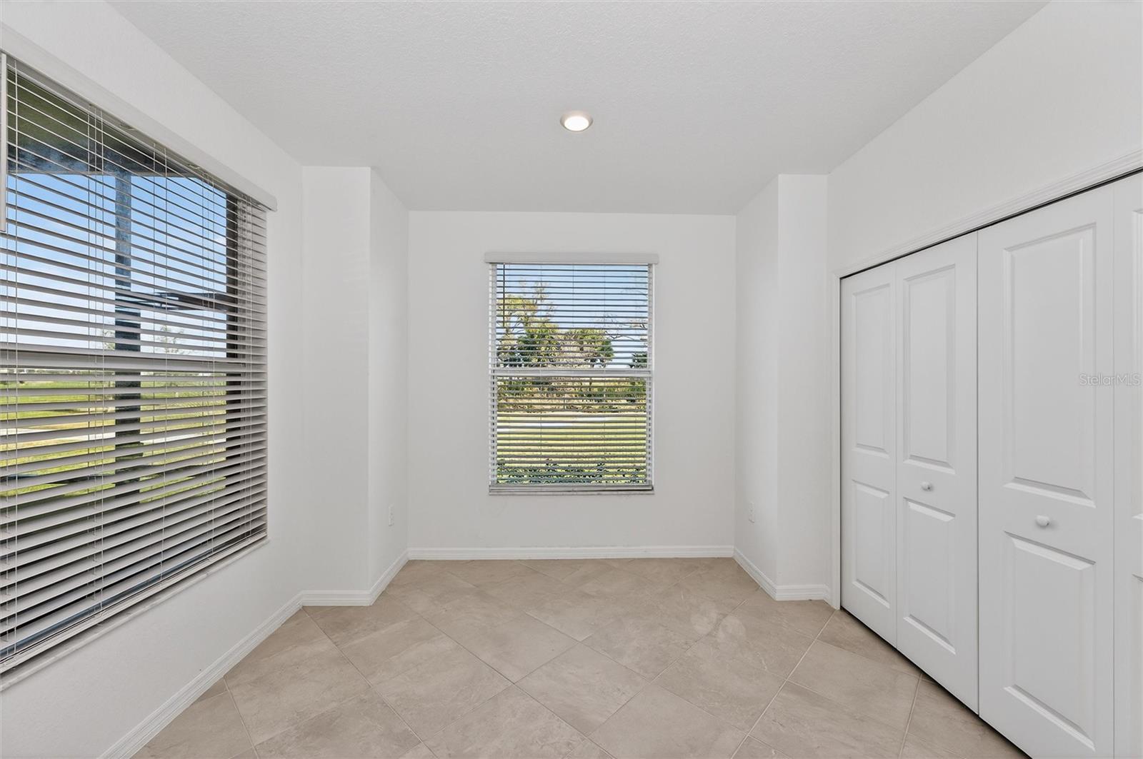 WELLEN PARK GOLF & COUNTRY CLUB - Residential