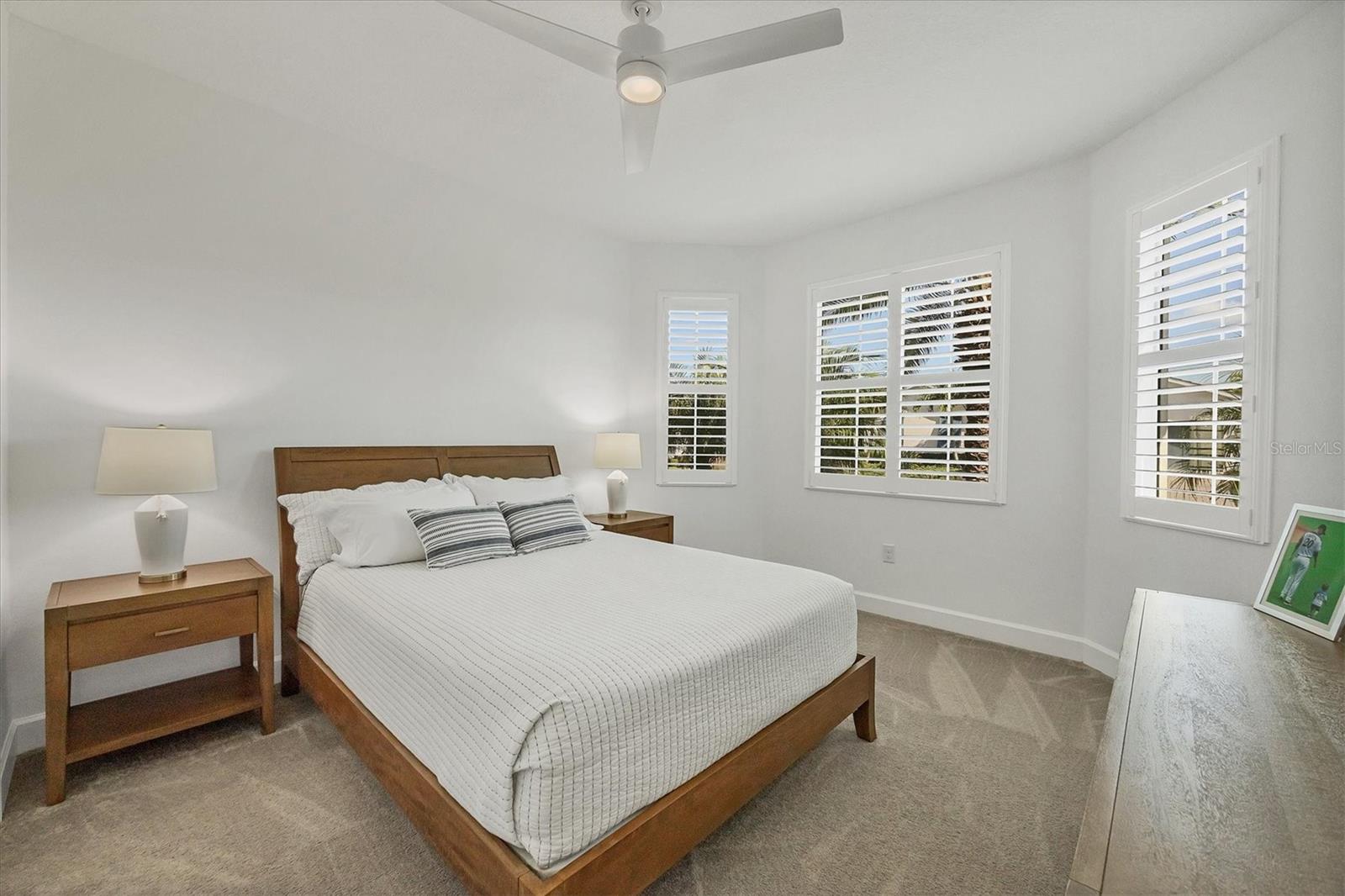 SANDHILL LAKE - Residential