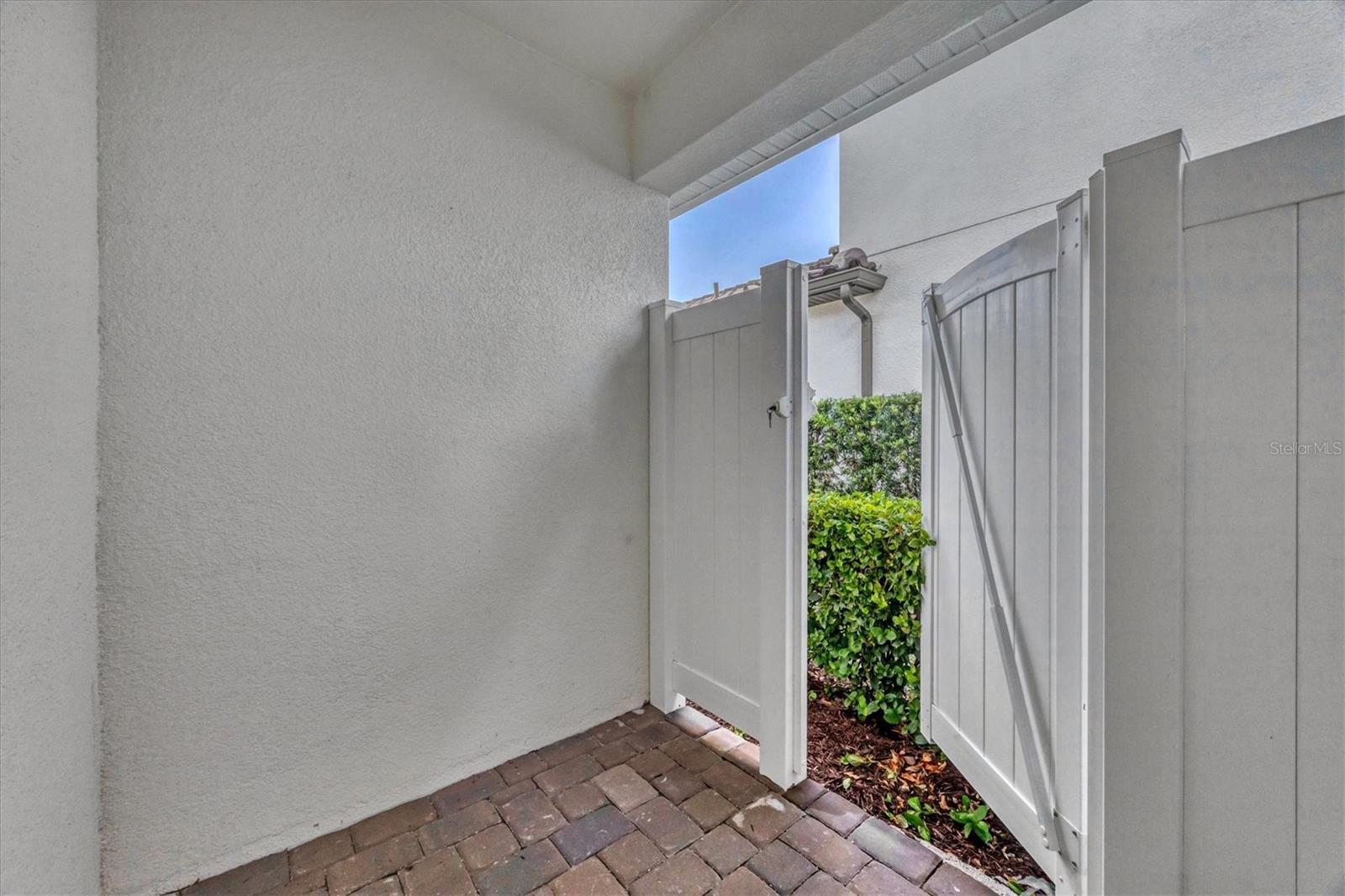 SANDHILL LAKE - Residential