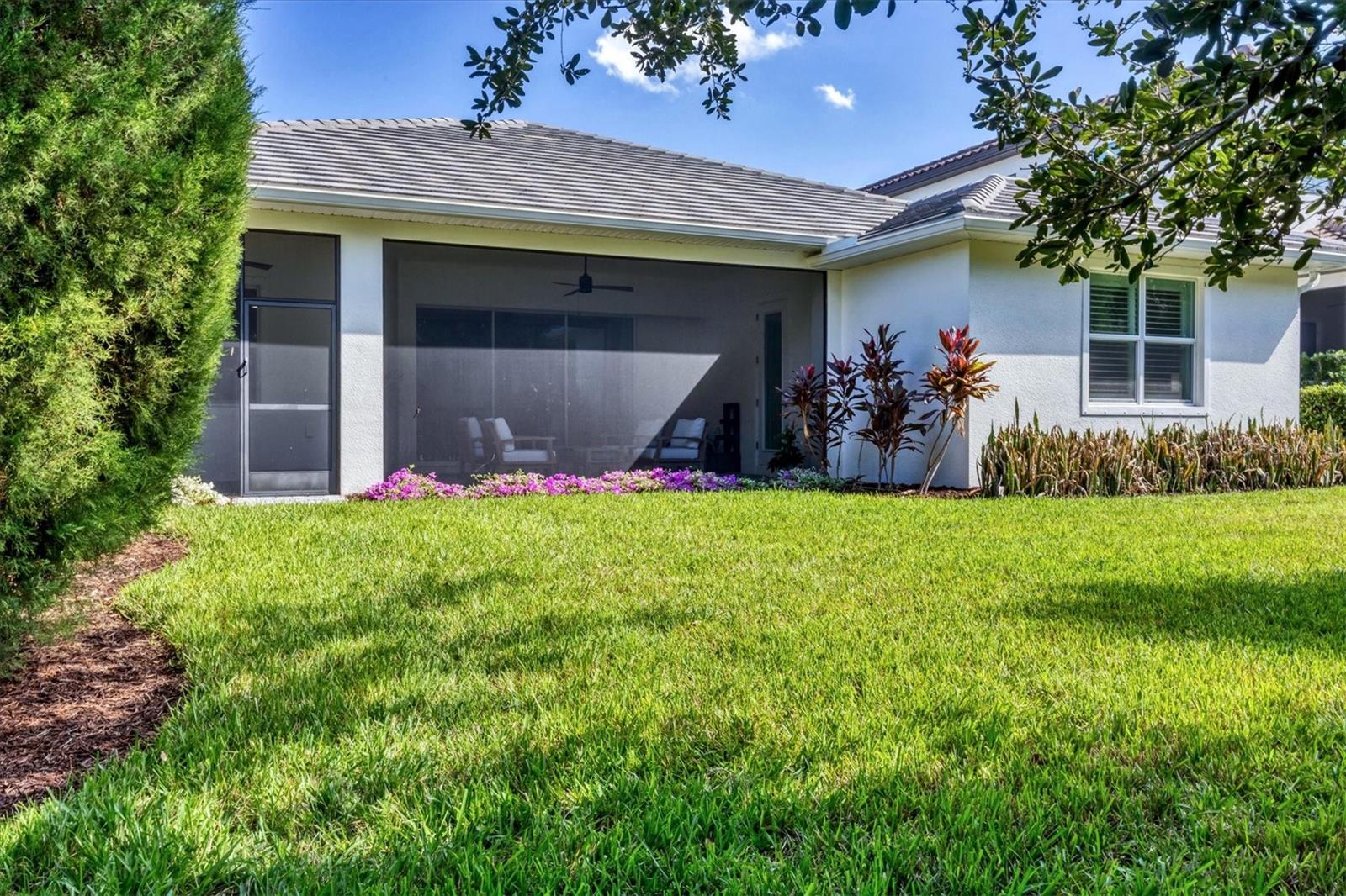 SANDHILL LAKE - Residential