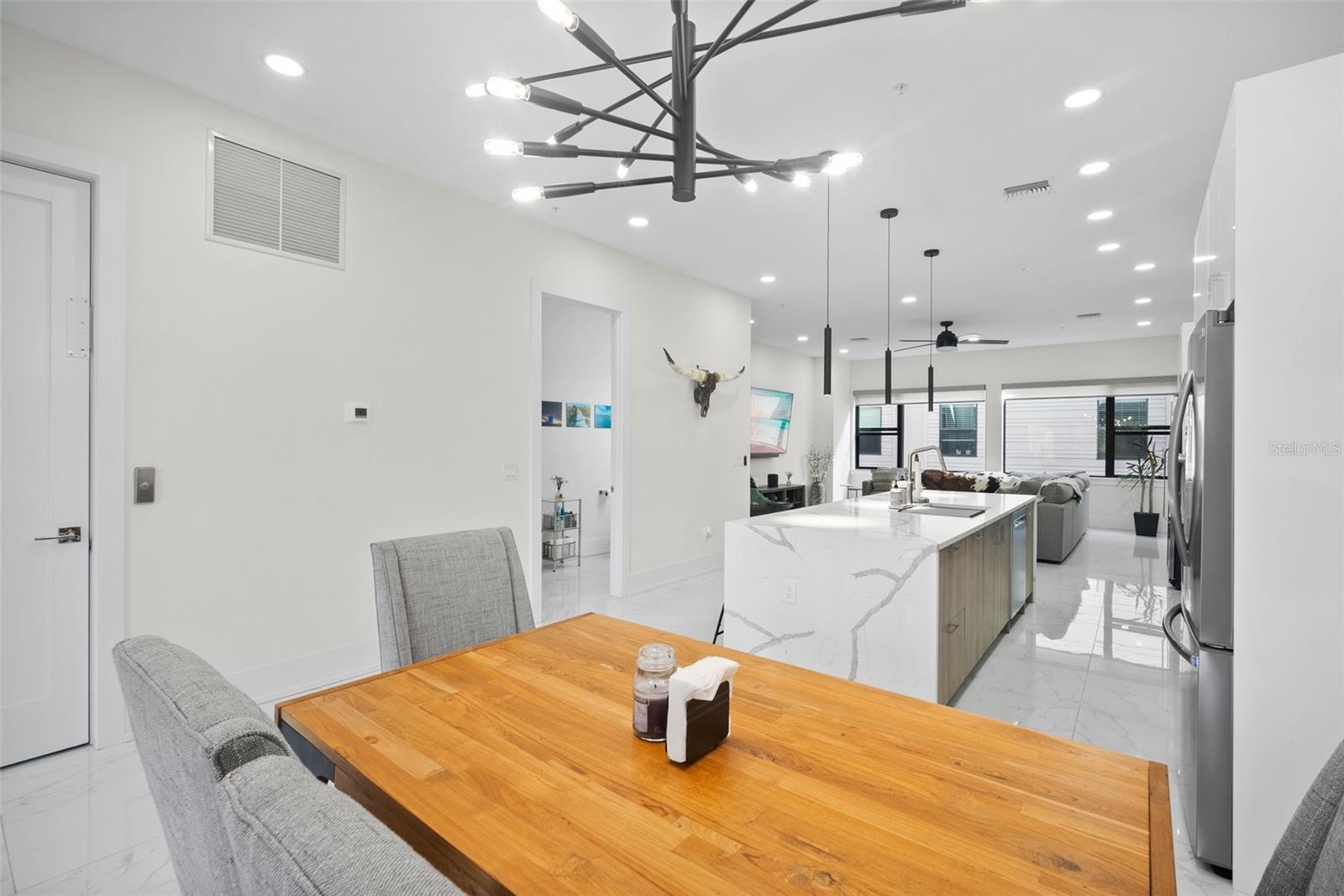 PREMIER ON MAIN - Residential Lease