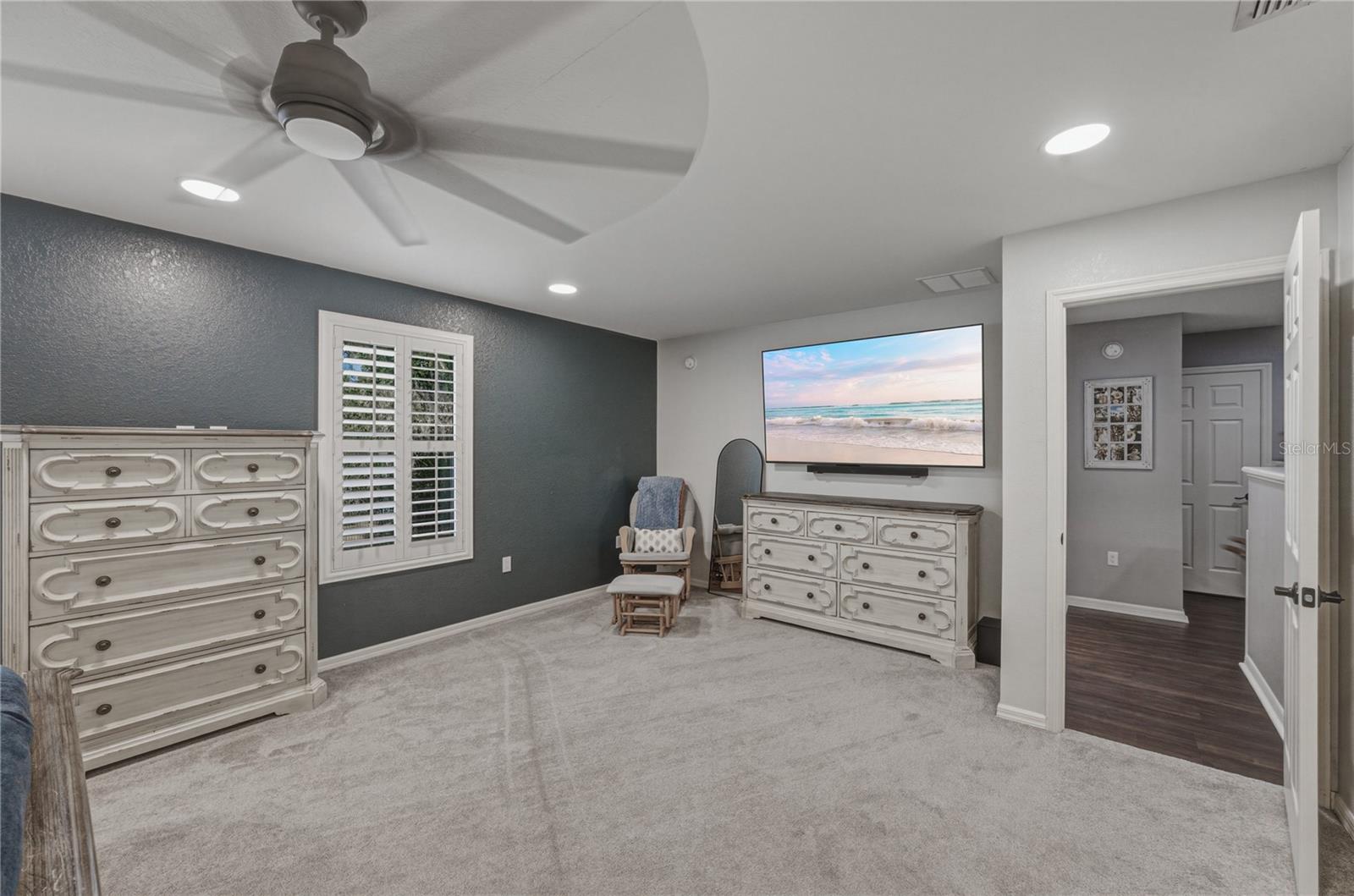 BLACKWATER OAKS - Residential