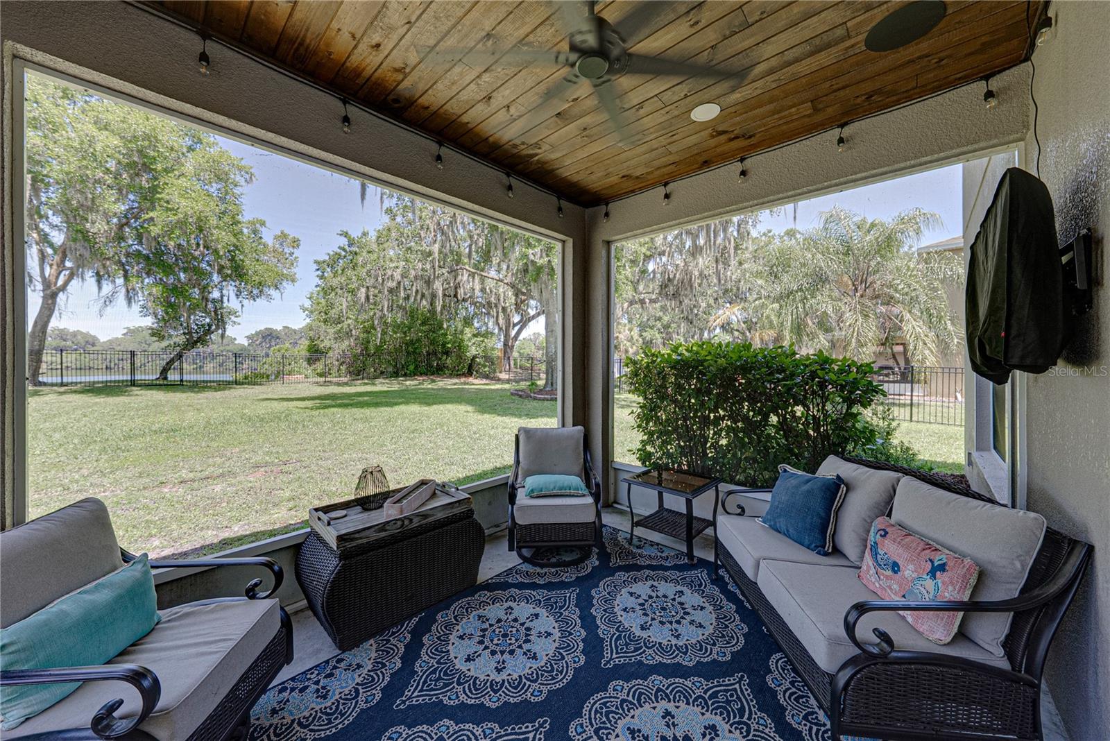 BLACKWATER OAKS - Residential