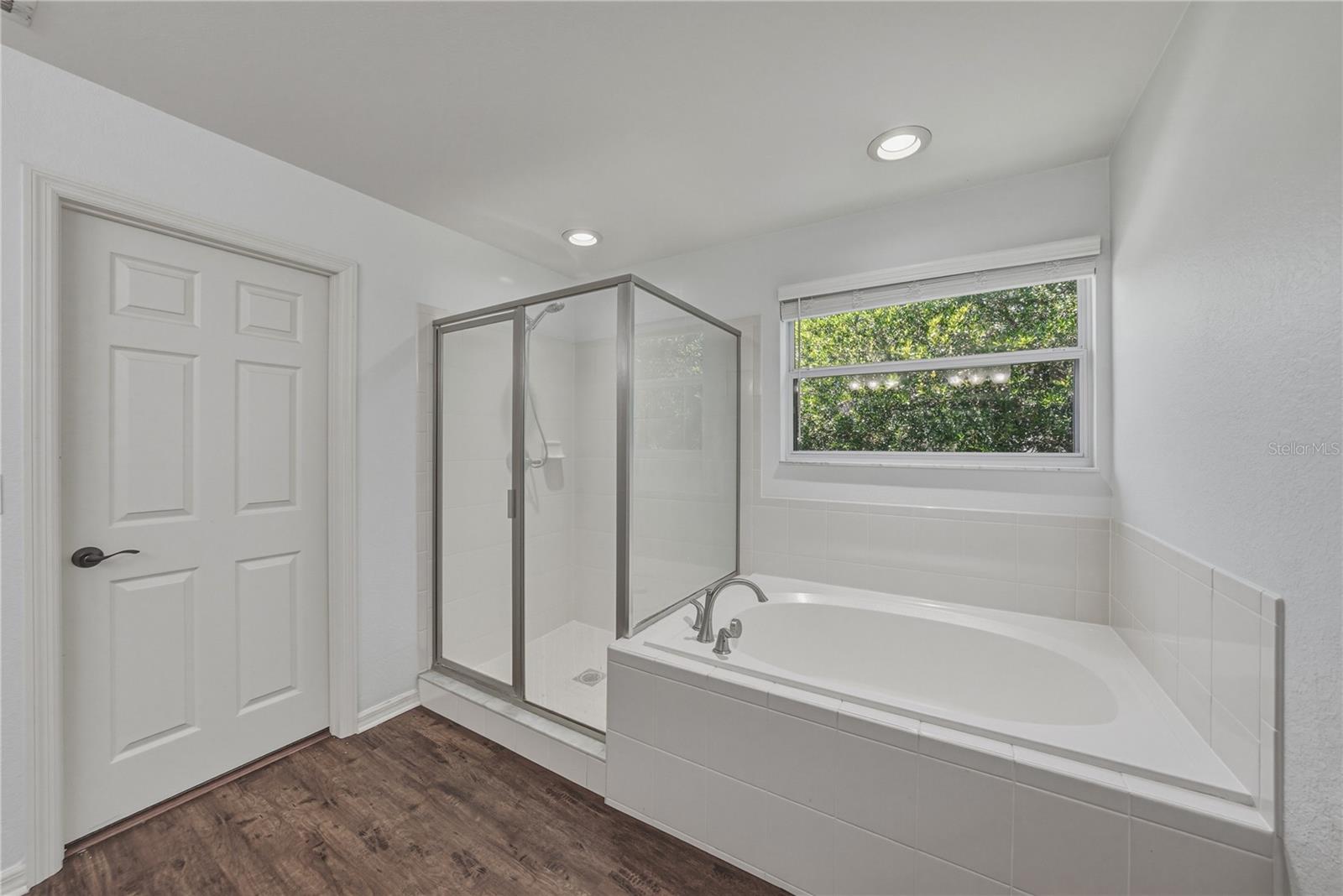 BLACKWATER OAKS - Residential