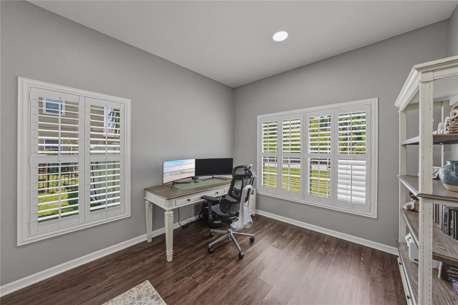 BLACKWATER OAKS - Residential