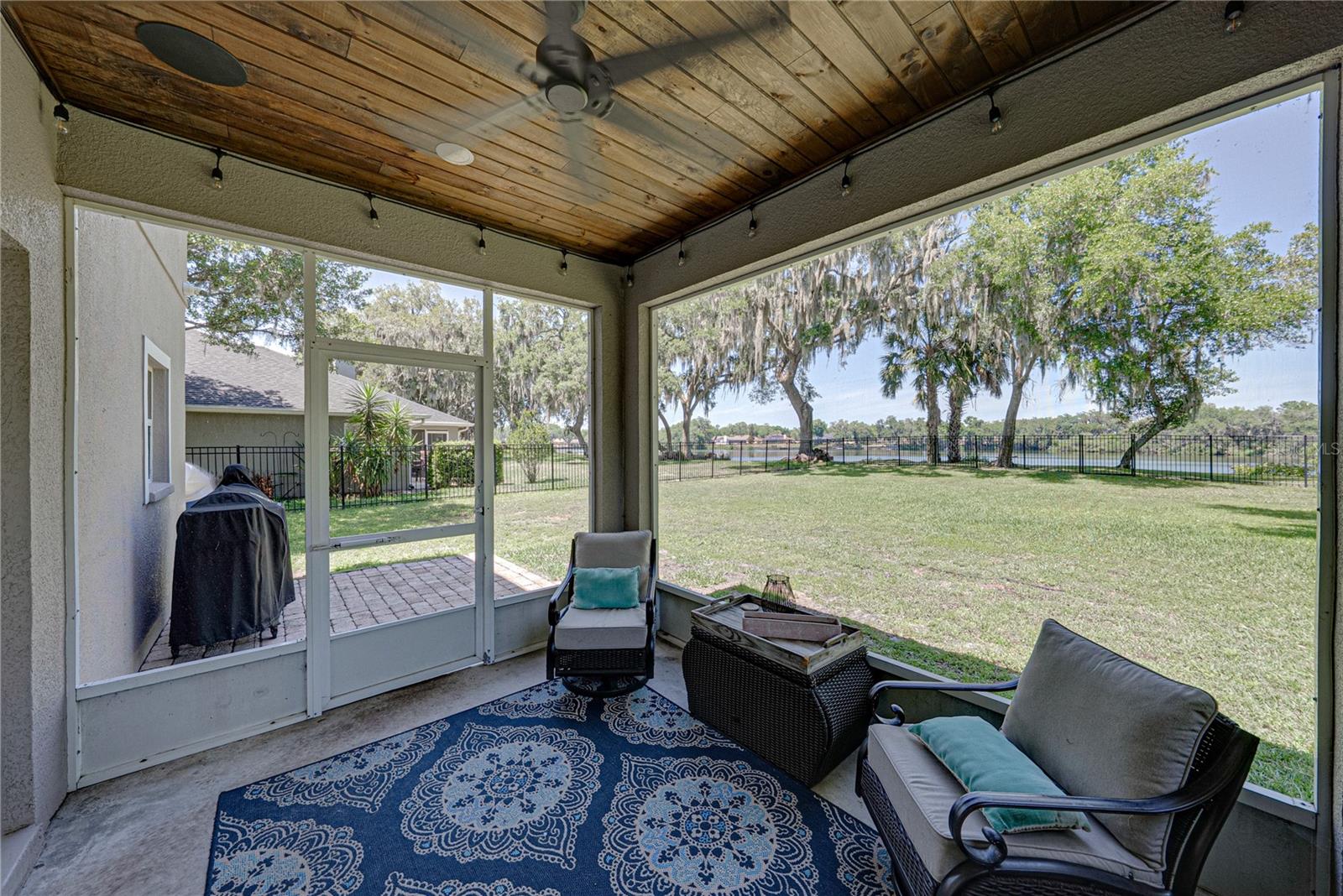 BLACKWATER OAKS - Residential