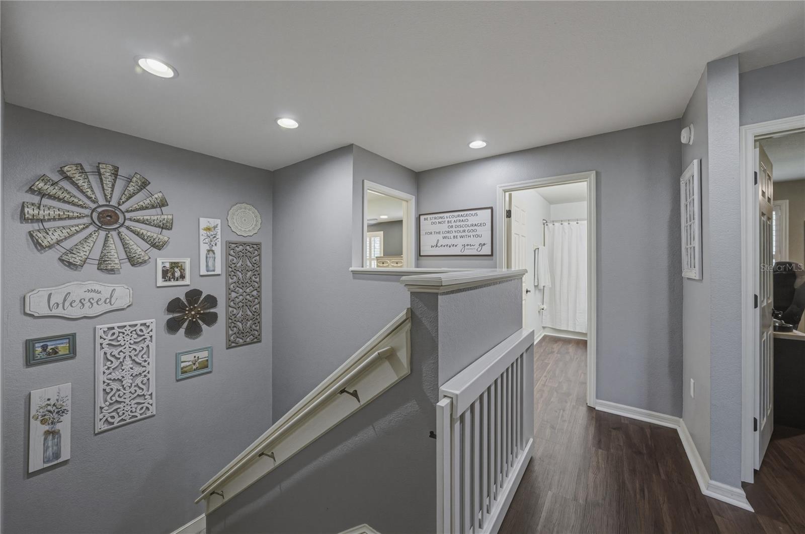 BLACKWATER OAKS - Residential