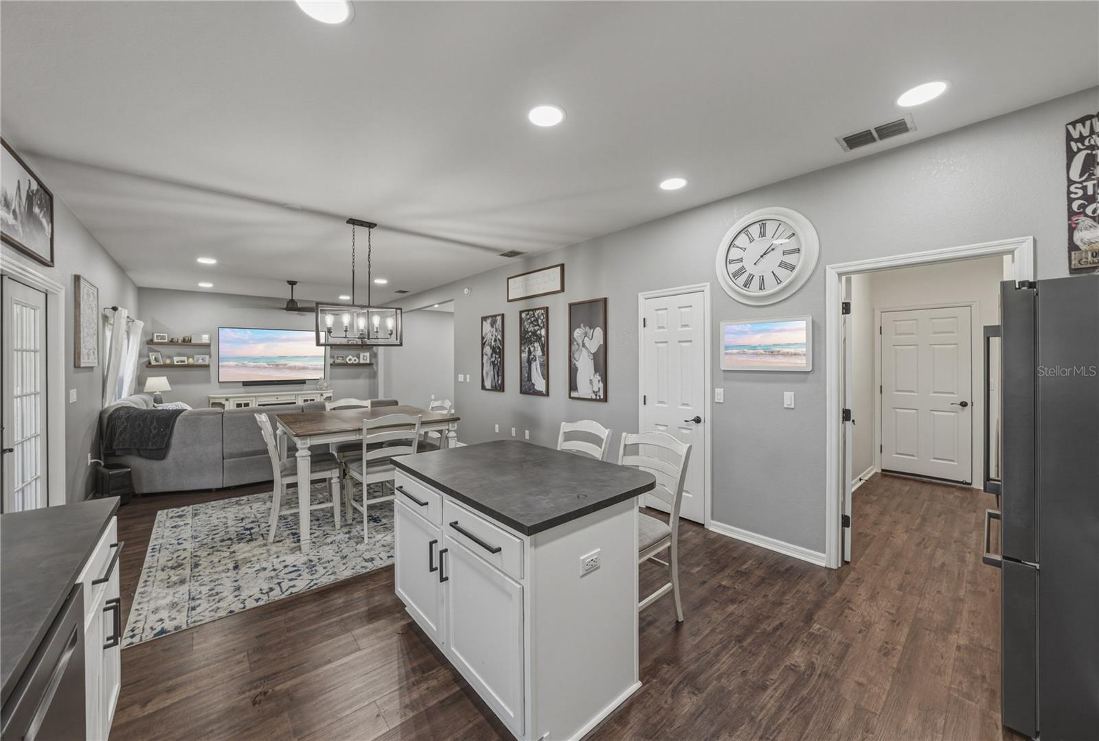 BLACKWATER OAKS - Residential