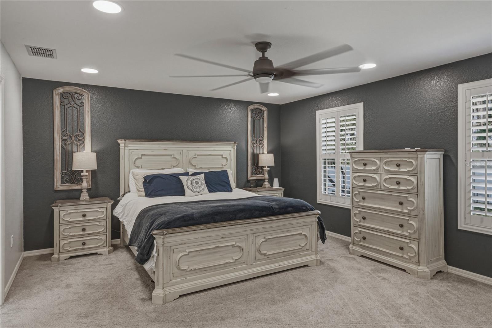 BLACKWATER OAKS - Residential