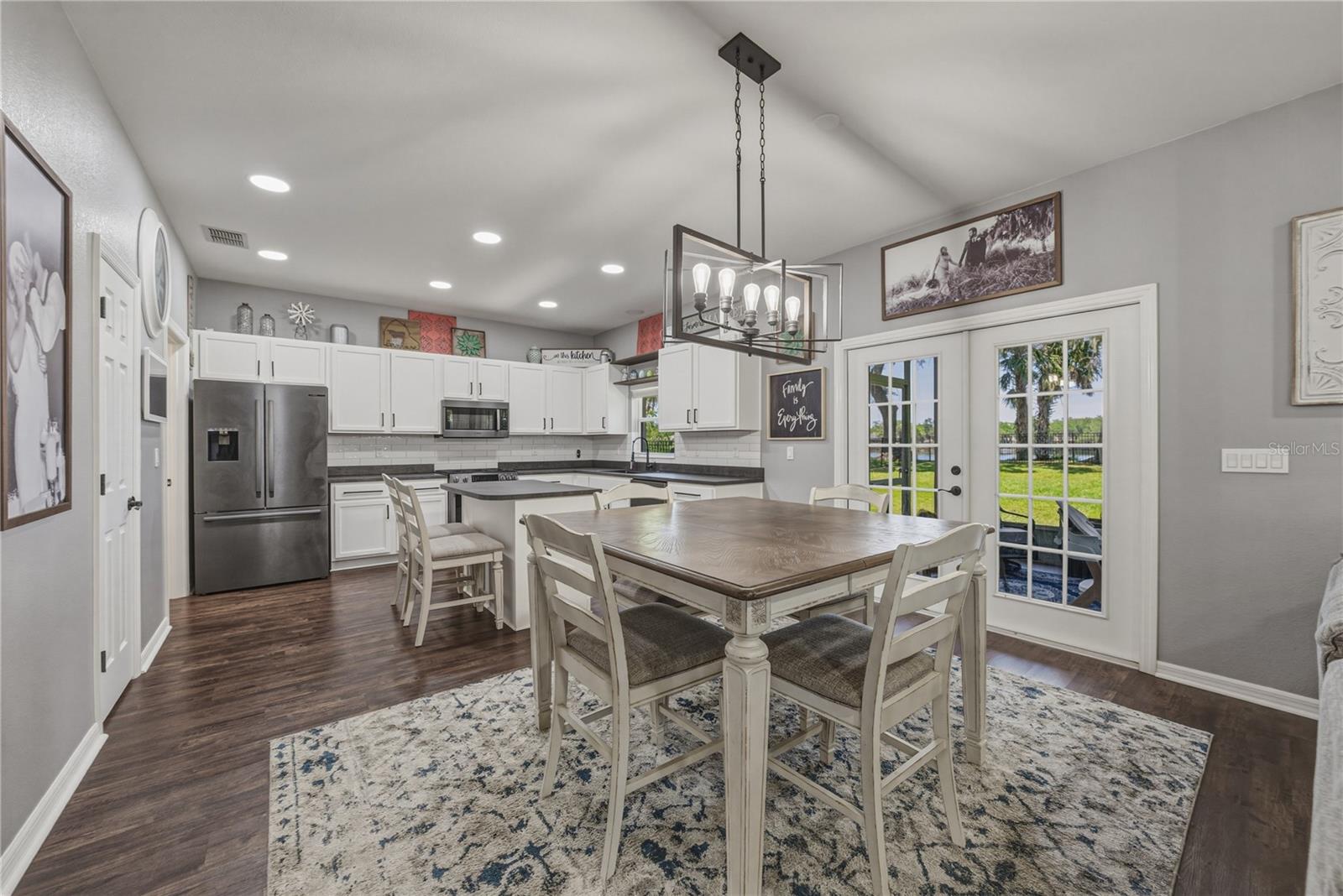 BLACKWATER OAKS - Residential