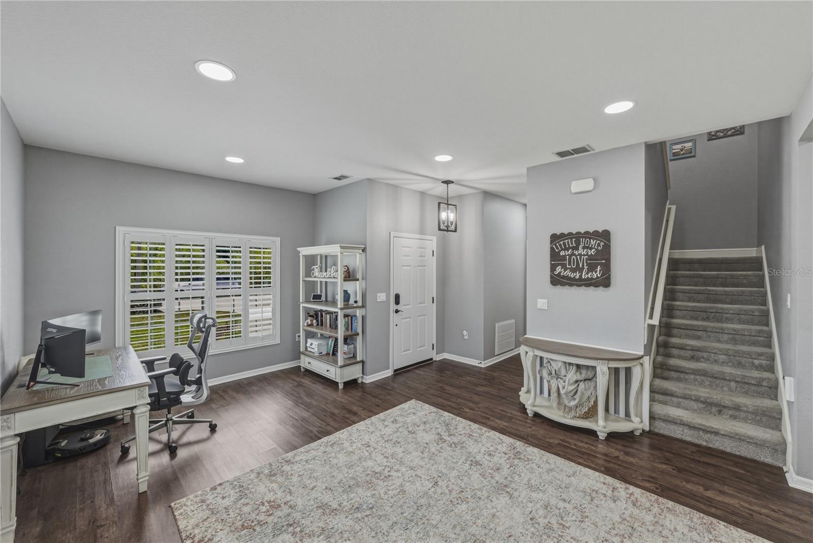 BLACKWATER OAKS - Residential