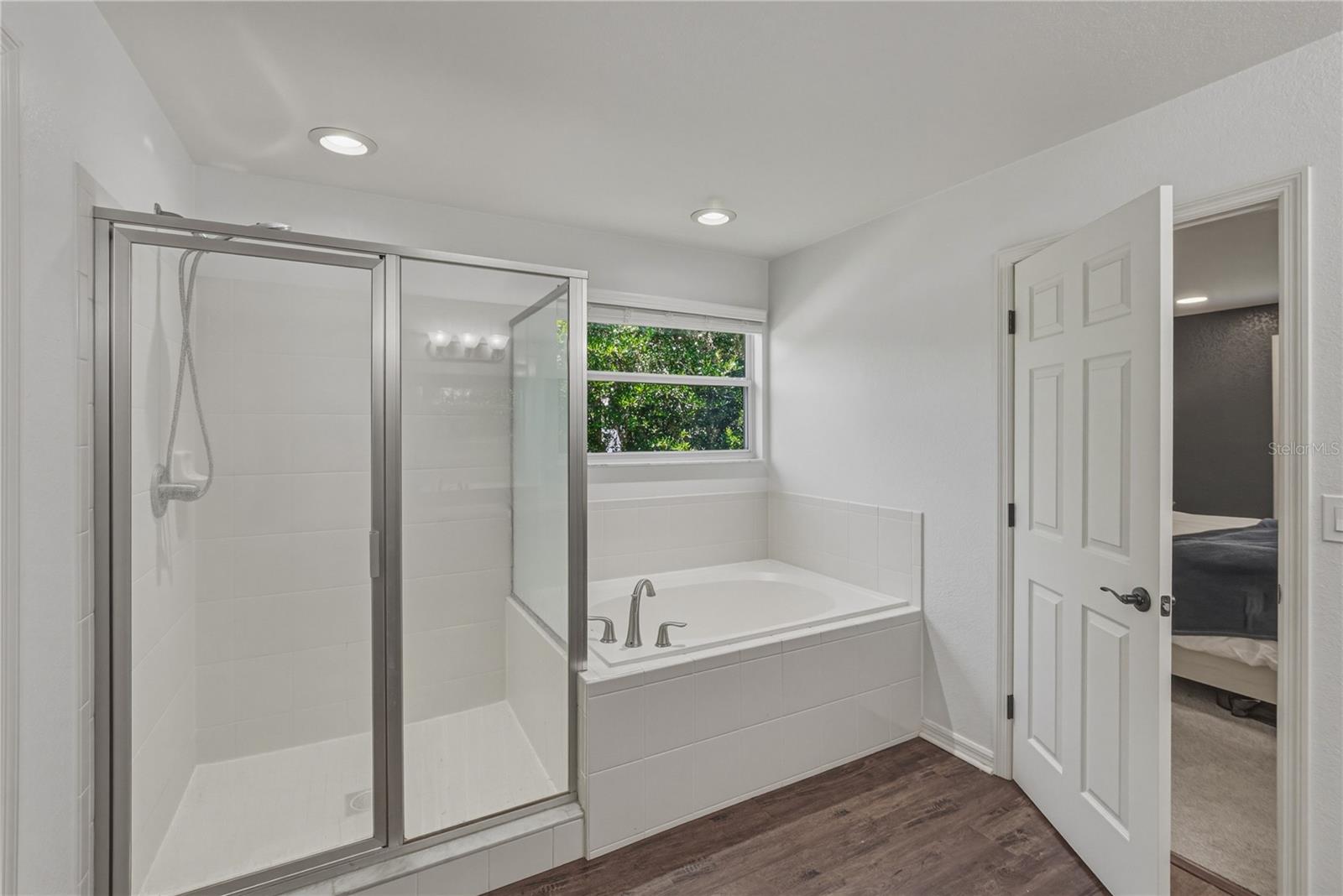 BLACKWATER OAKS - Residential