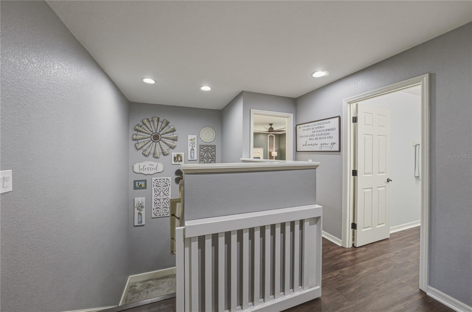 BLACKWATER OAKS - Residential