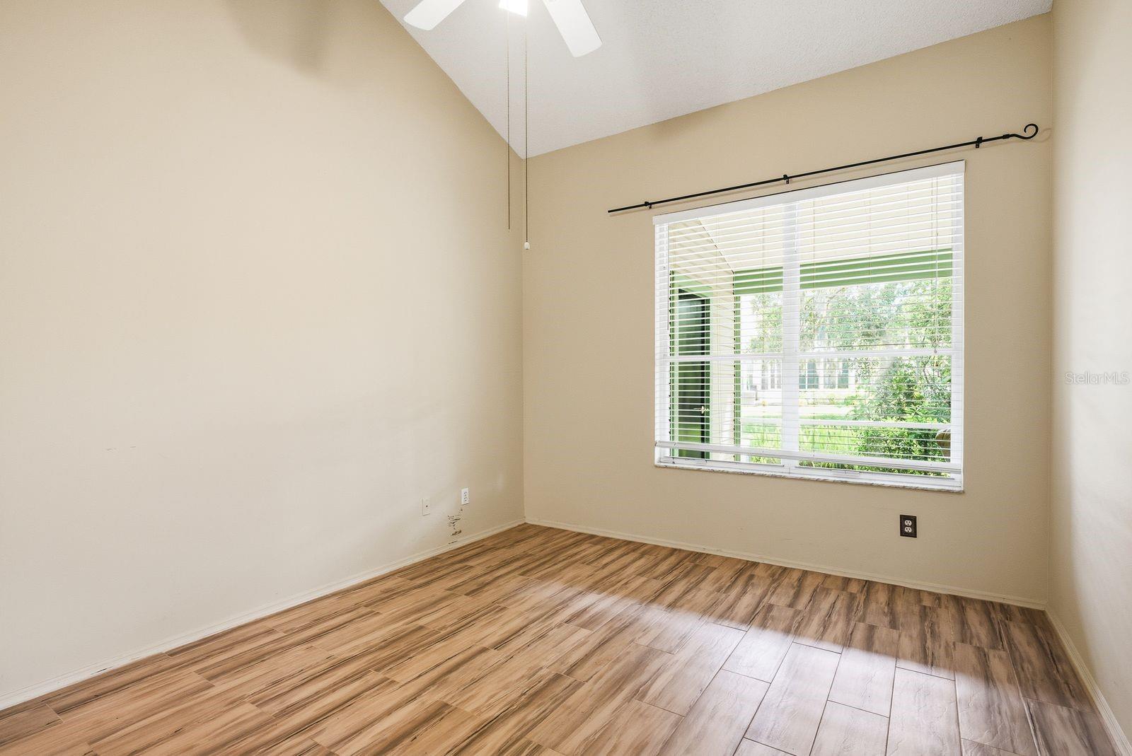 COURTYARDS 1 AT GLENEAGLES - Residential