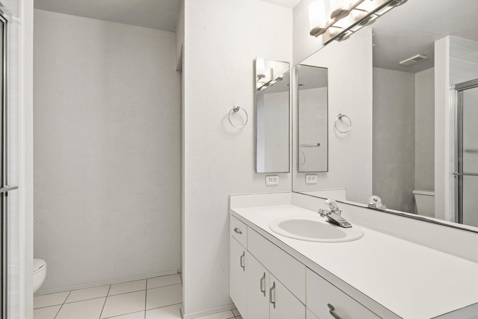 COURTYARDS 1 AT GLENEAGLES - Residential