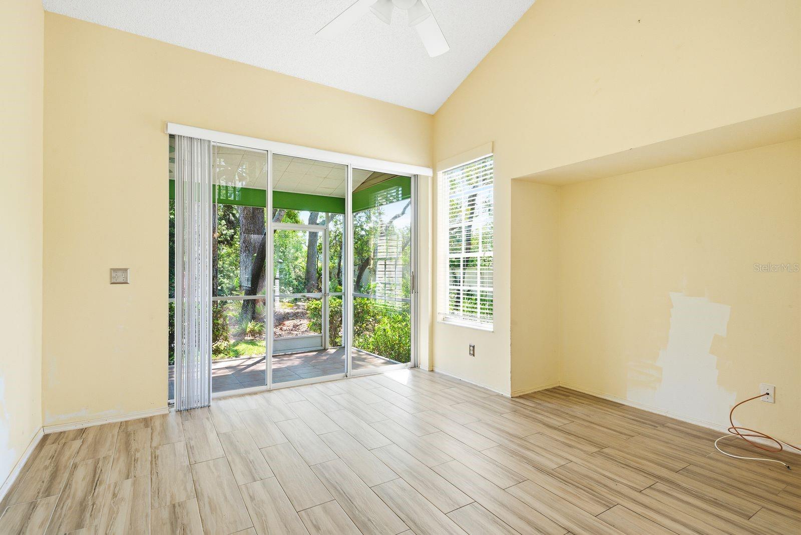 COURTYARDS 1 AT GLENEAGLES - Residential