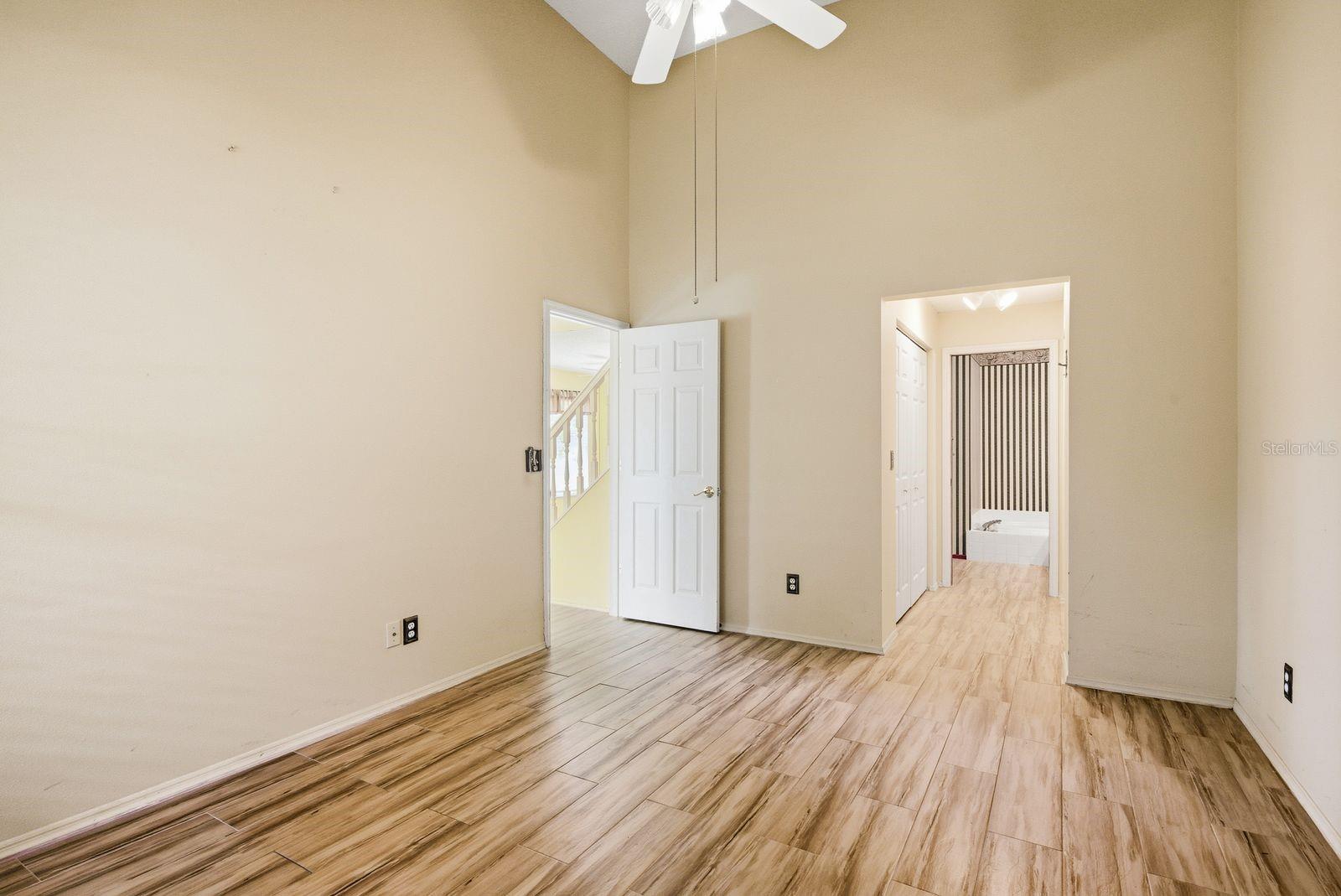 COURTYARDS 1 AT GLENEAGLES - Residential