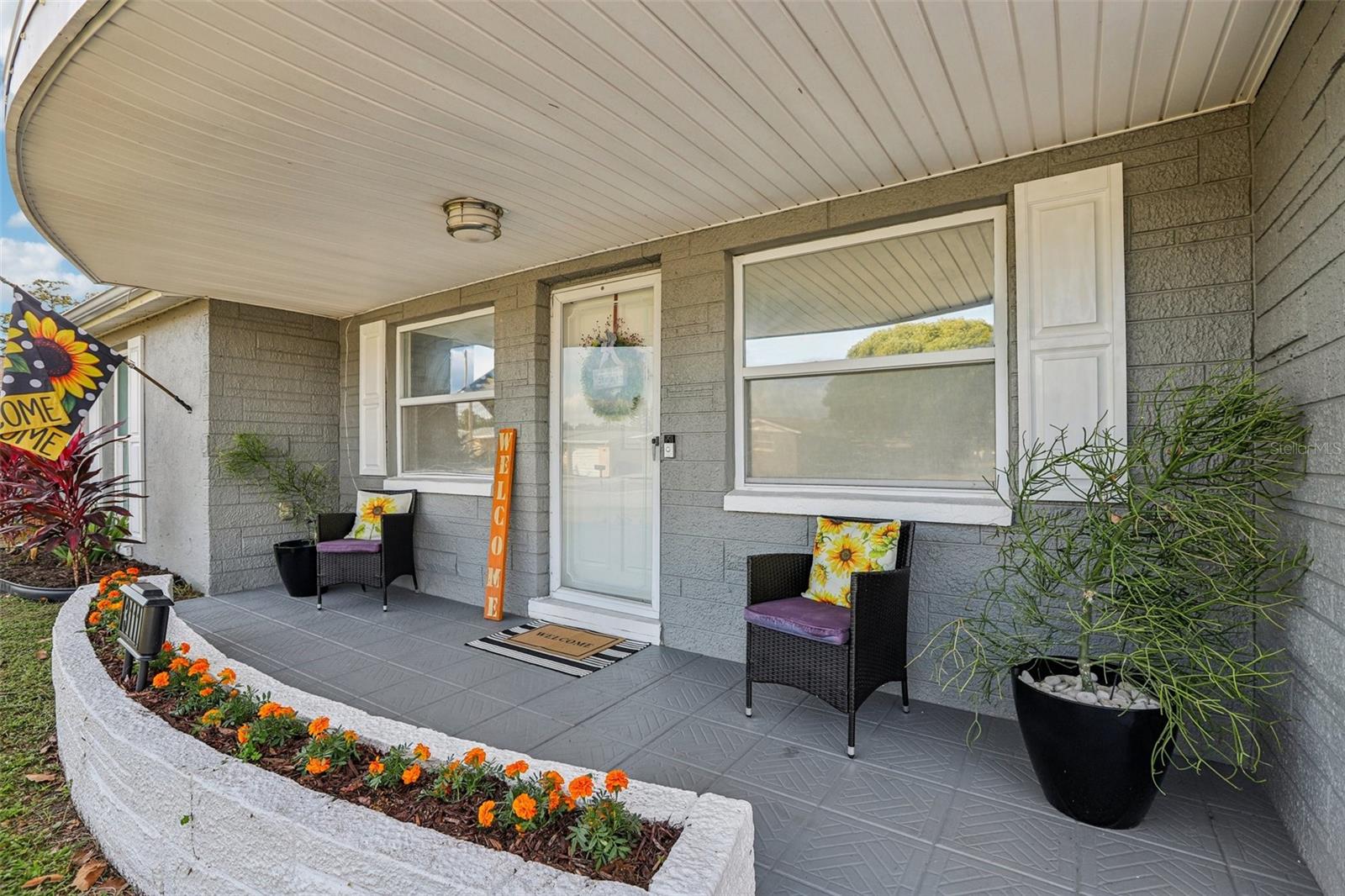 COLONIAL HILLS - Residential