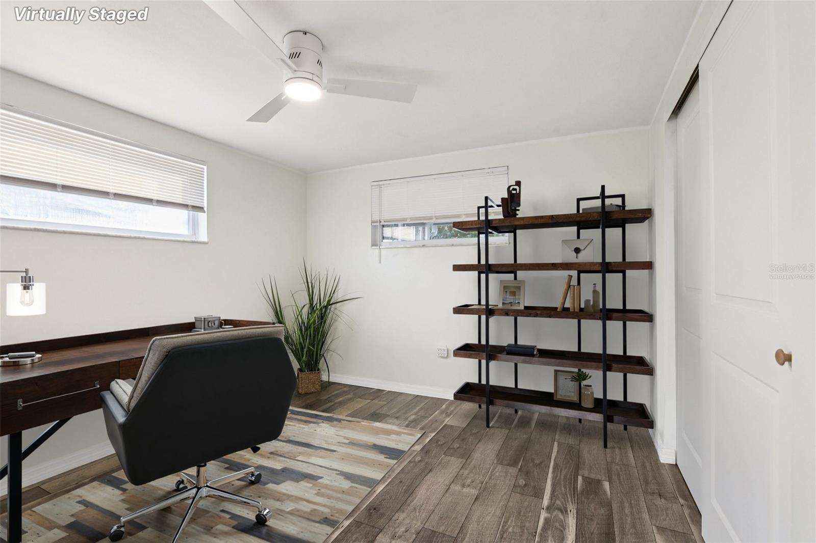 COLONIAL HILLS - Residential