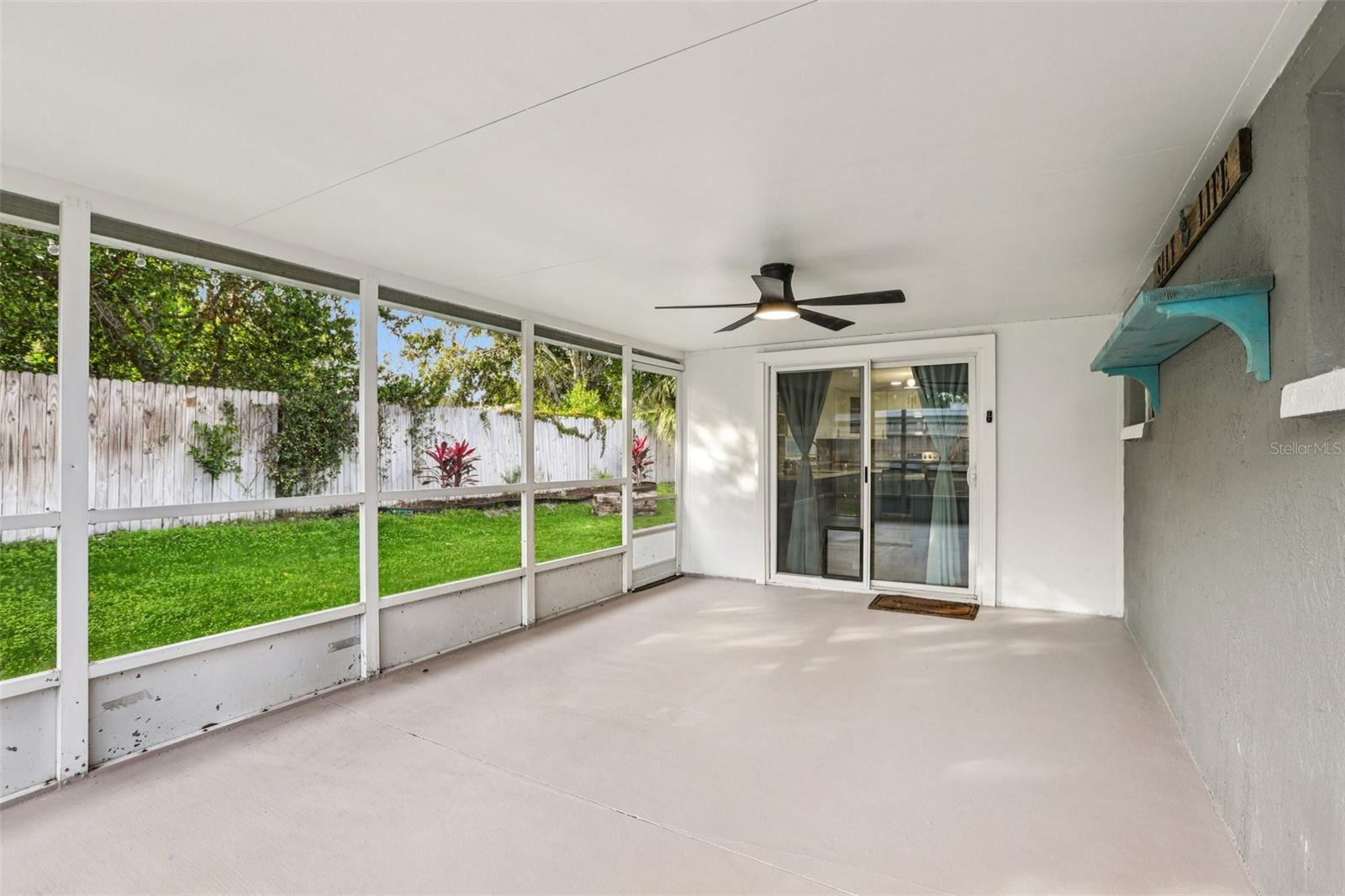 COLONIAL HILLS - Residential