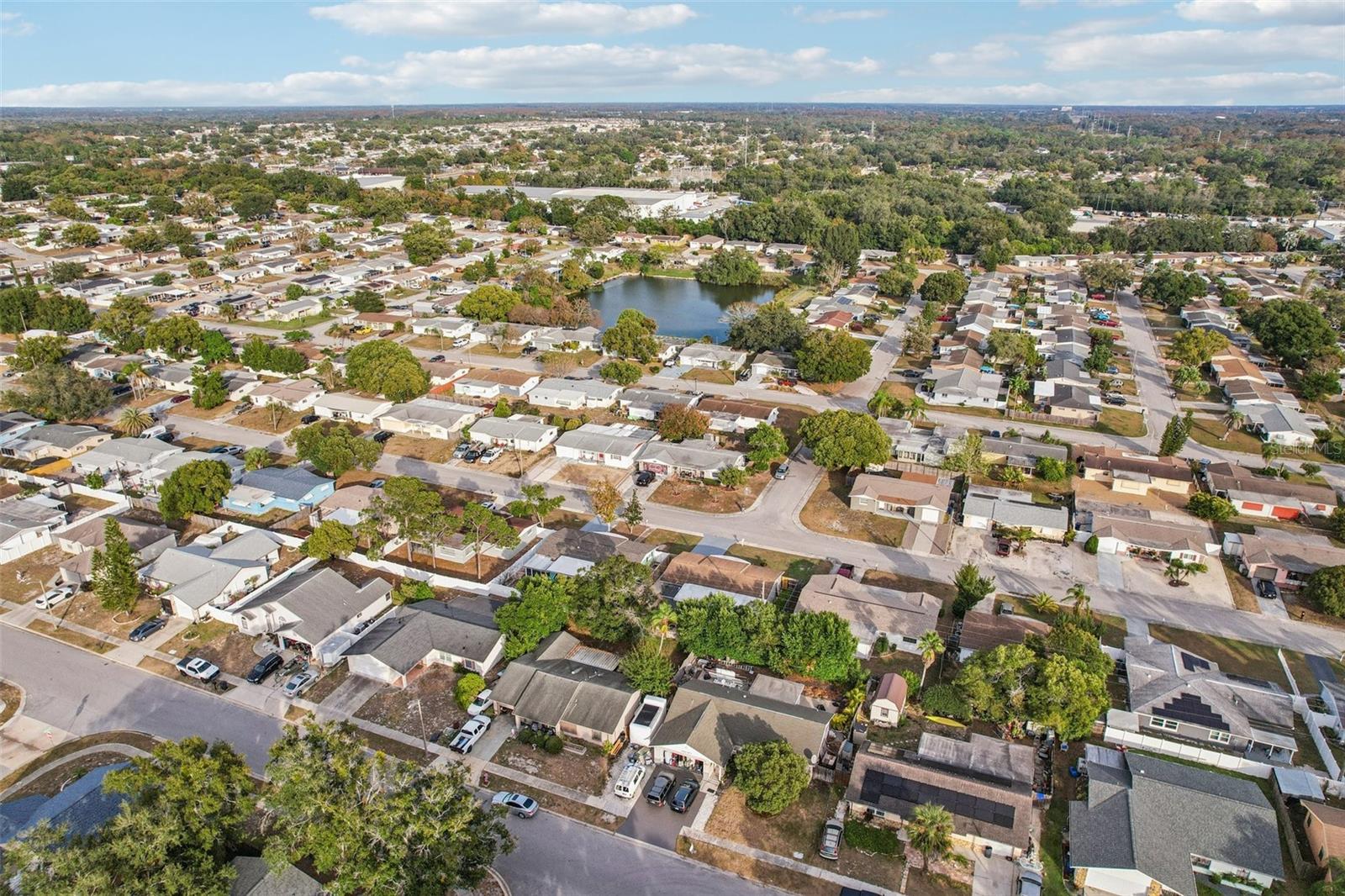 COLONIAL HILLS - Residential