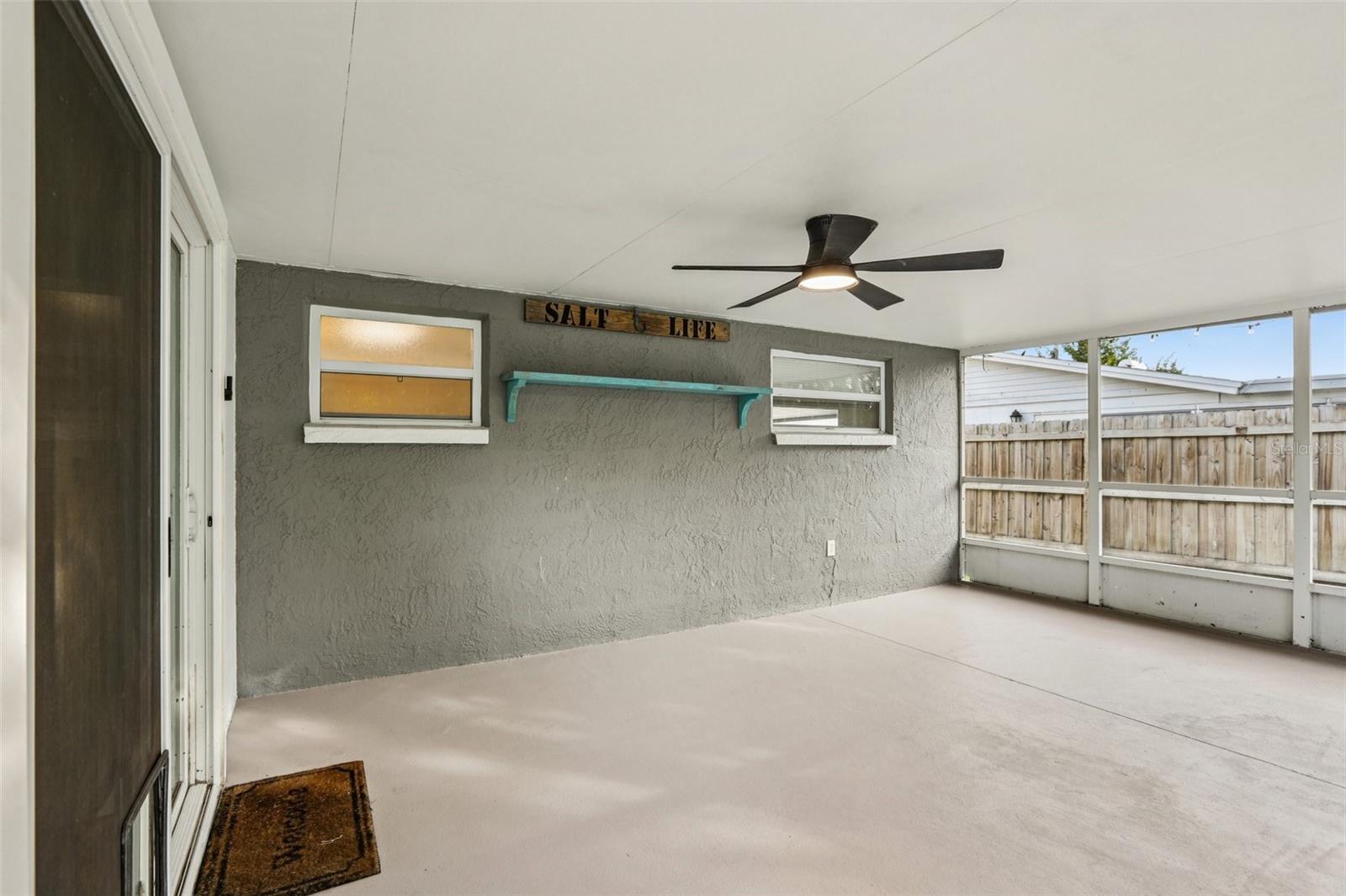 COLONIAL HILLS - Residential