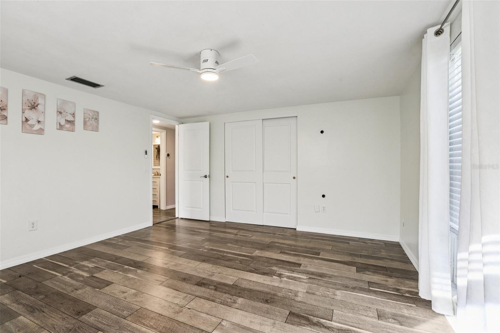 COLONIAL HILLS - Residential