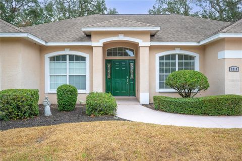 A home in LAKELAND