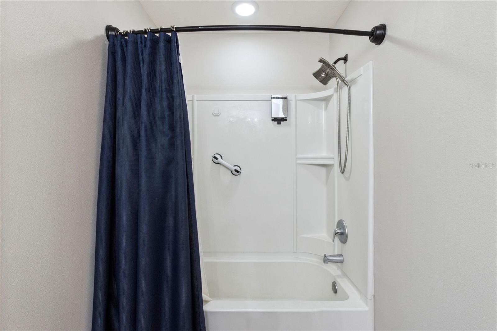 LAKE ALFRED ESTATES - Residential