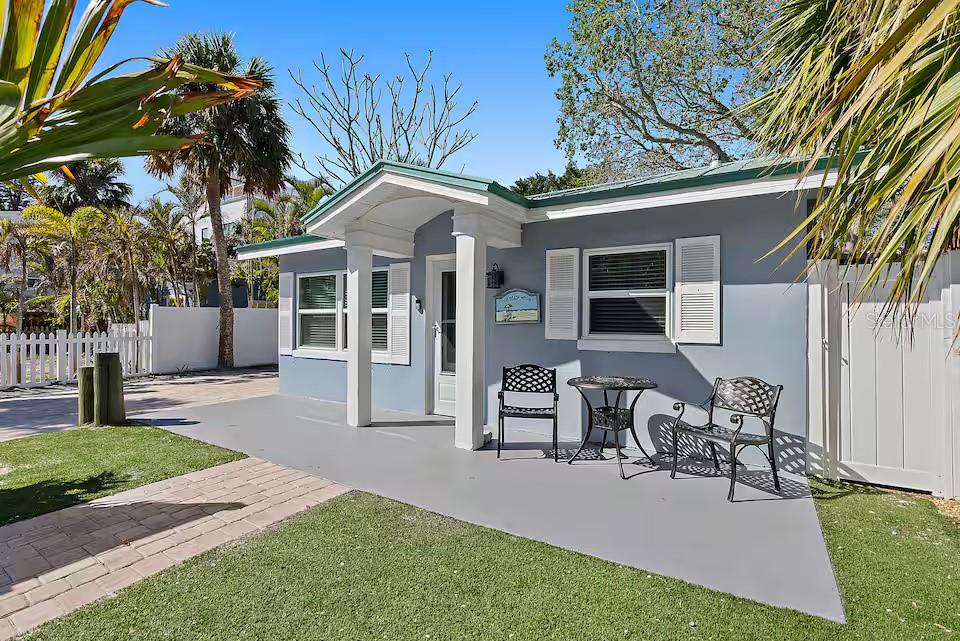 NEW HAVEN BEACH - Residential