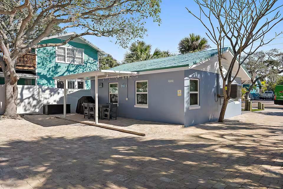 NEW HAVEN BEACH - Residential