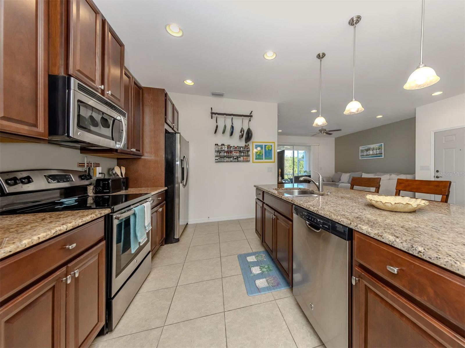 VENTURA VILLAGE - Residential