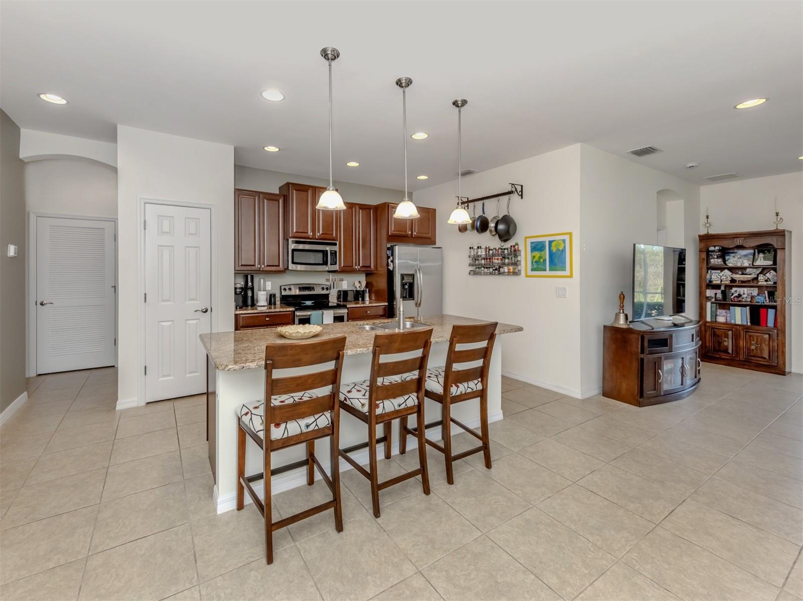 VENTURA VILLAGE - Residential