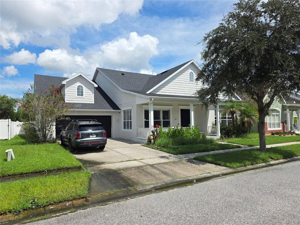 Photo of 14723 Capote Lane, Orlando, FL 32828 (MLS # O6439442)