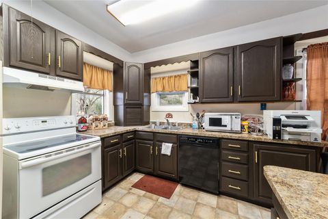 Tiny photo for 219 W Mcclendon Street, Lady Lake, FL 32159 (MLS # G5108363)