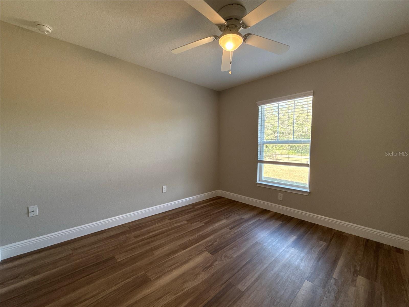 SILVER SPGS SHORES - Residential Lease