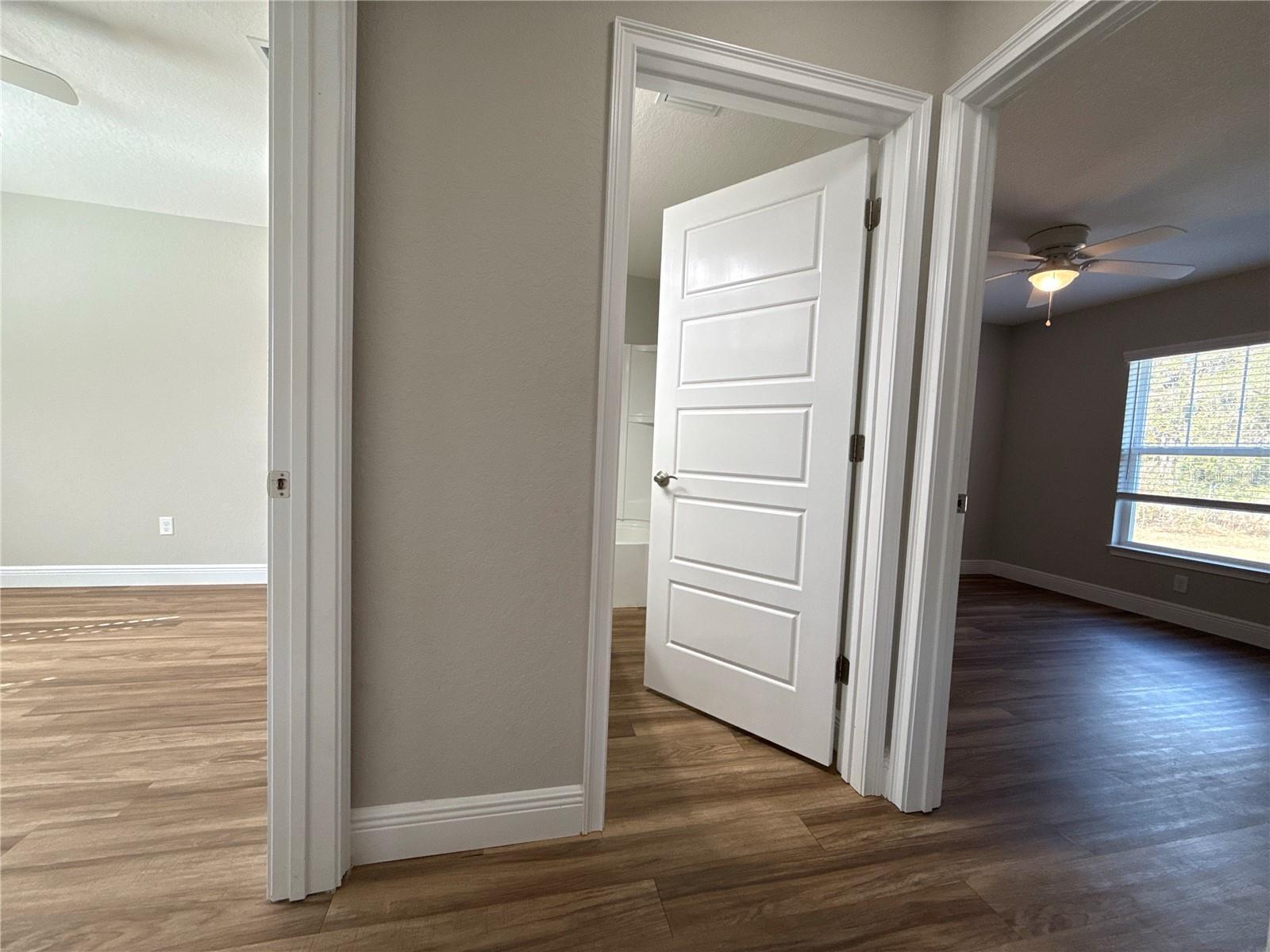 SILVER SPGS SHORES - Residential Lease