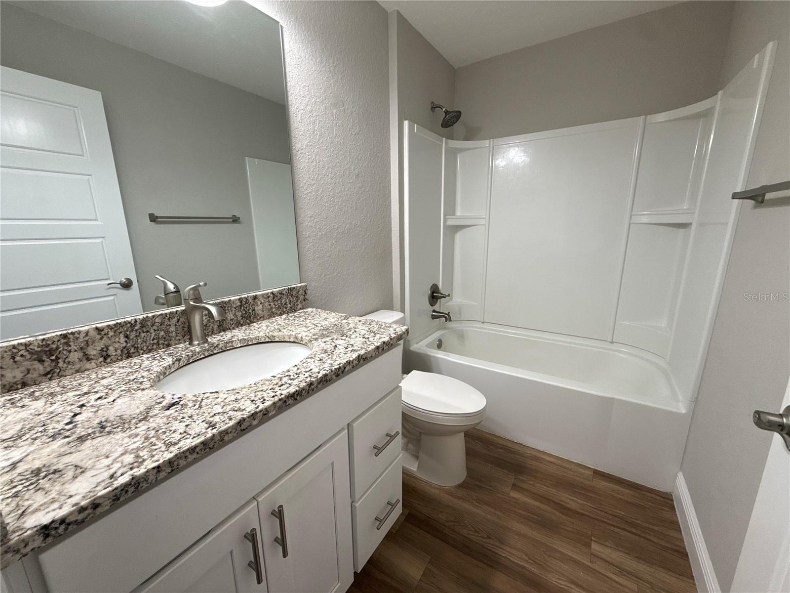 SILVER SPGS SHORES - Residential Lease