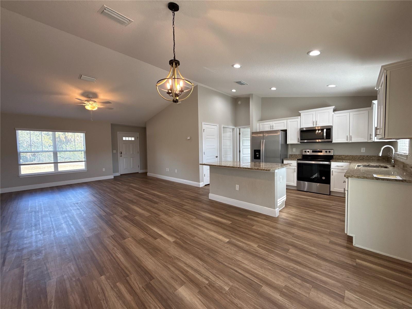 SILVER SPGS SHORES - Residential Lease