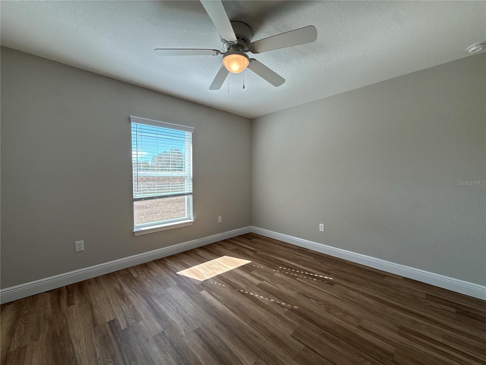 SILVER SPGS SHORES - Residential Lease